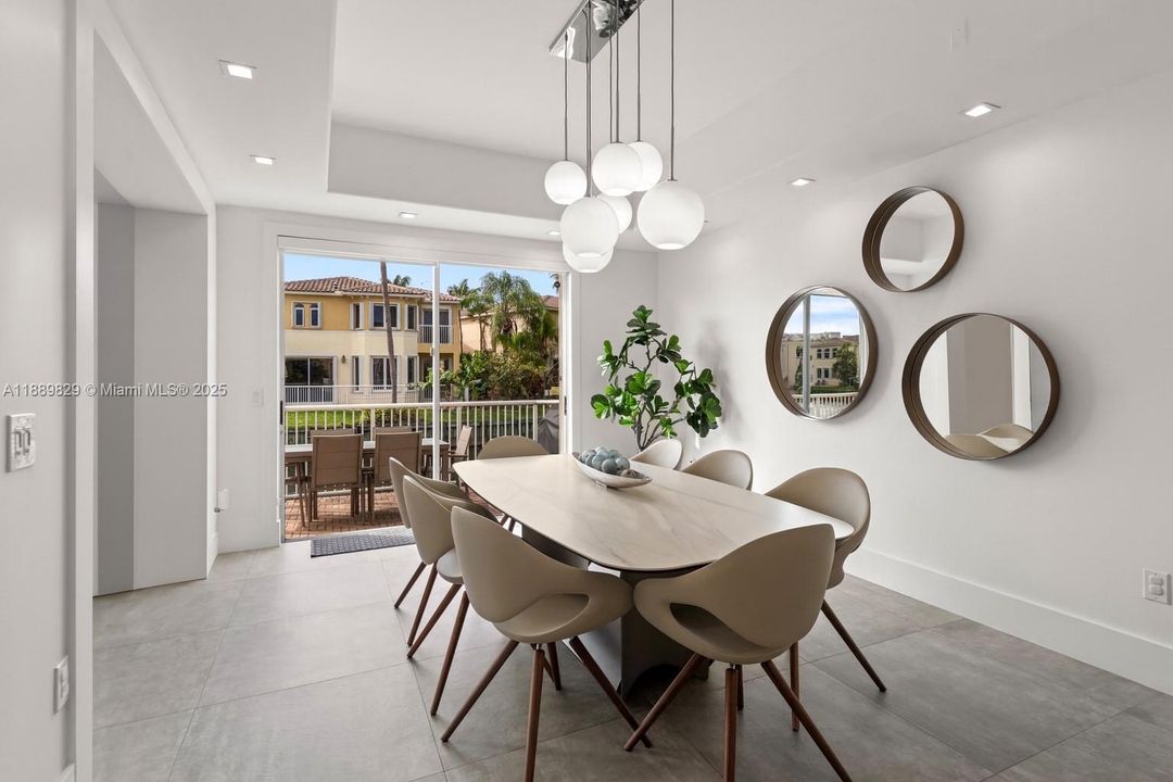 For Sale: $1,490,000 (3 beds, 3 baths, 2540 Square Feet)