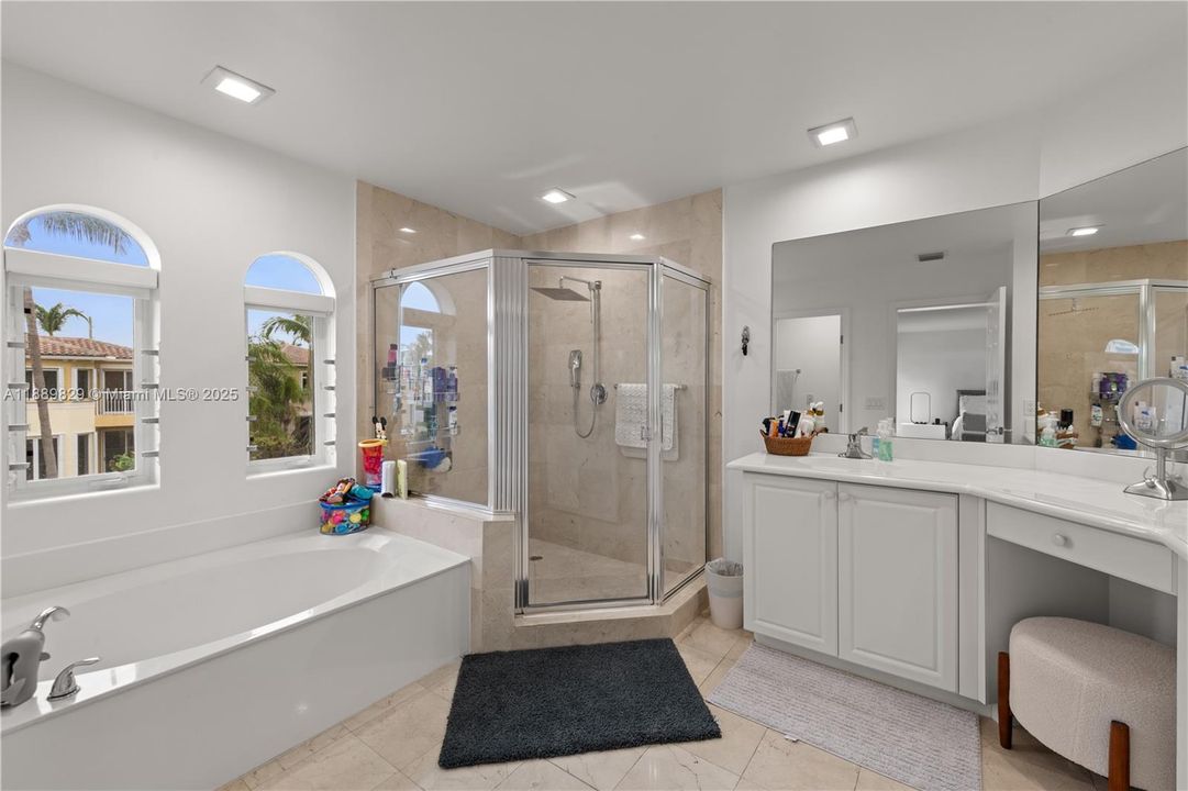 For Sale: $1,490,000 (3 beds, 3 baths, 2540 Square Feet)