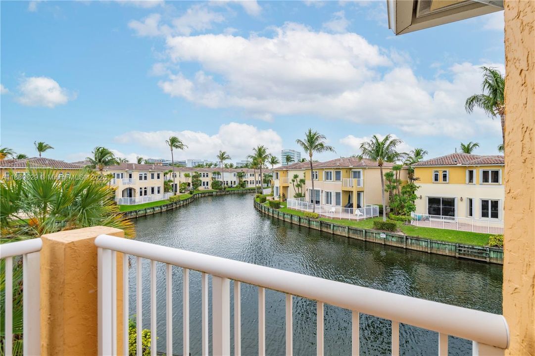 For Sale: $1,490,000 (3 beds, 3 baths, 2540 Square Feet)