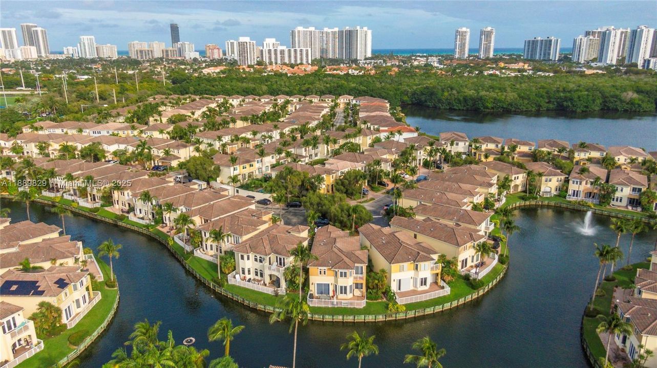 For Sale: $1,490,000 (3 beds, 3 baths, 2540 Square Feet)