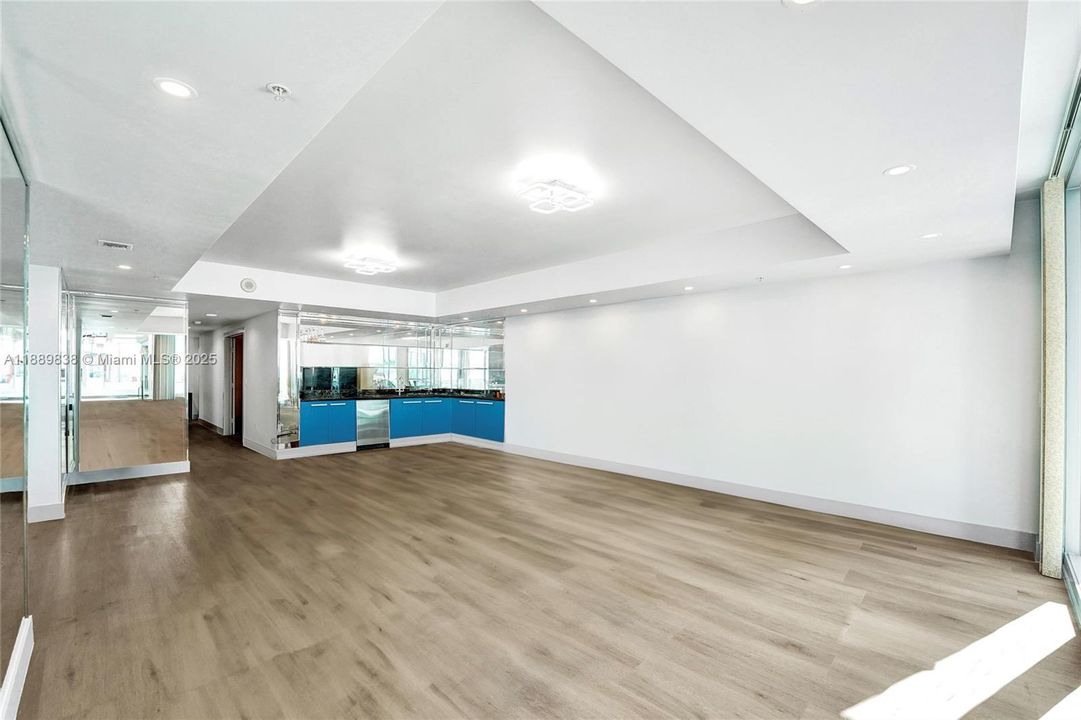 For Rent: $7,900 (3 beds, 2 baths, 2260 Square Feet)