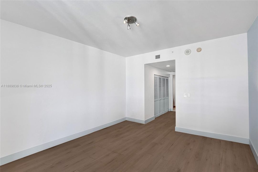 For Rent: $7,900 (3 beds, 2 baths, 2260 Square Feet)