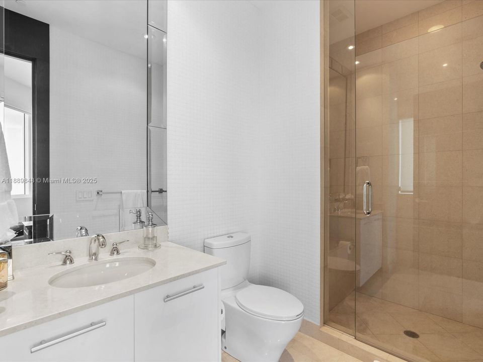 For Sale: $6,500,000 (5 beds, 6 baths, 5086 Square Feet)