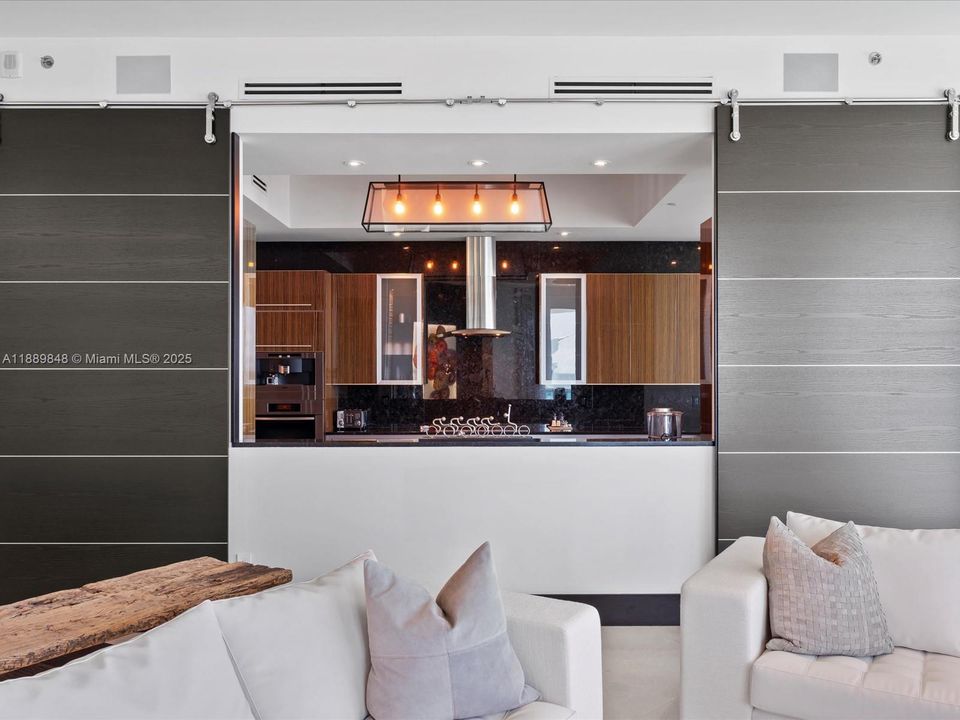 For Sale: $6,500,000 (5 beds, 6 baths, 5086 Square Feet)