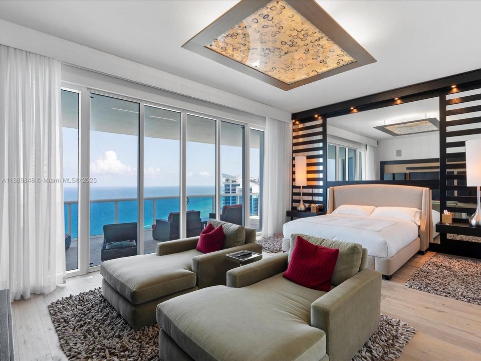 For Sale: $6,500,000 (5 beds, 6 baths, 5086 Square Feet)