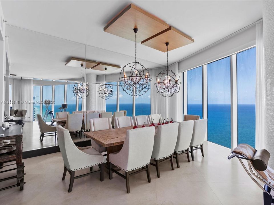 For Sale: $6,500,000 (5 beds, 6 baths, 5086 Square Feet)