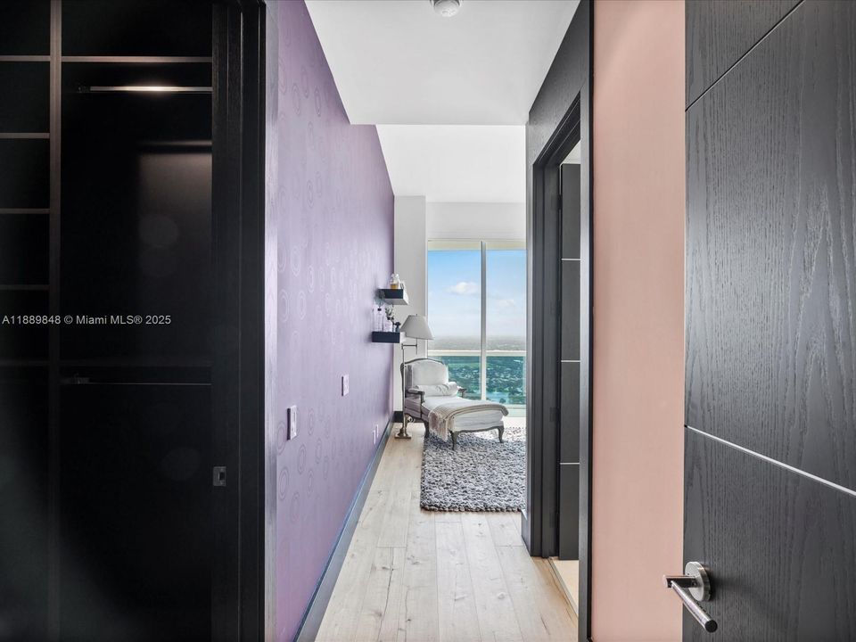 For Sale: $6,500,000 (5 beds, 6 baths, 5086 Square Feet)