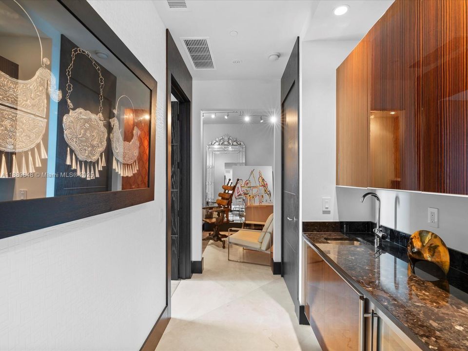 For Sale: $6,500,000 (5 beds, 6 baths, 5086 Square Feet)