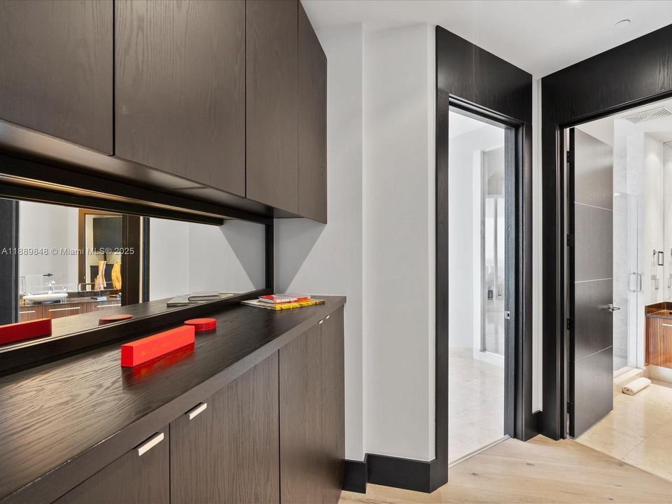 For Sale: $6,500,000 (5 beds, 6 baths, 5086 Square Feet)