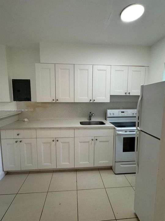 Active With Contract: $1,320 (0 beds, 1 baths, 6702 Square Feet)