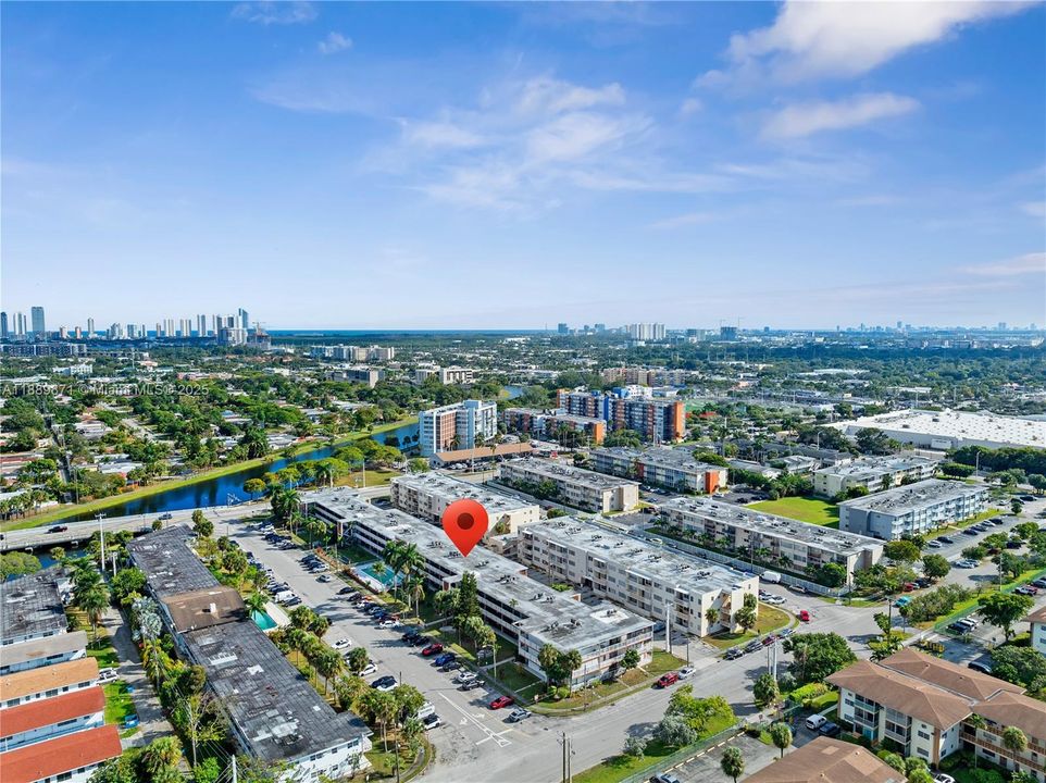 For Sale: $185,000 (2 beds, 1 baths, 1024 Square Feet)