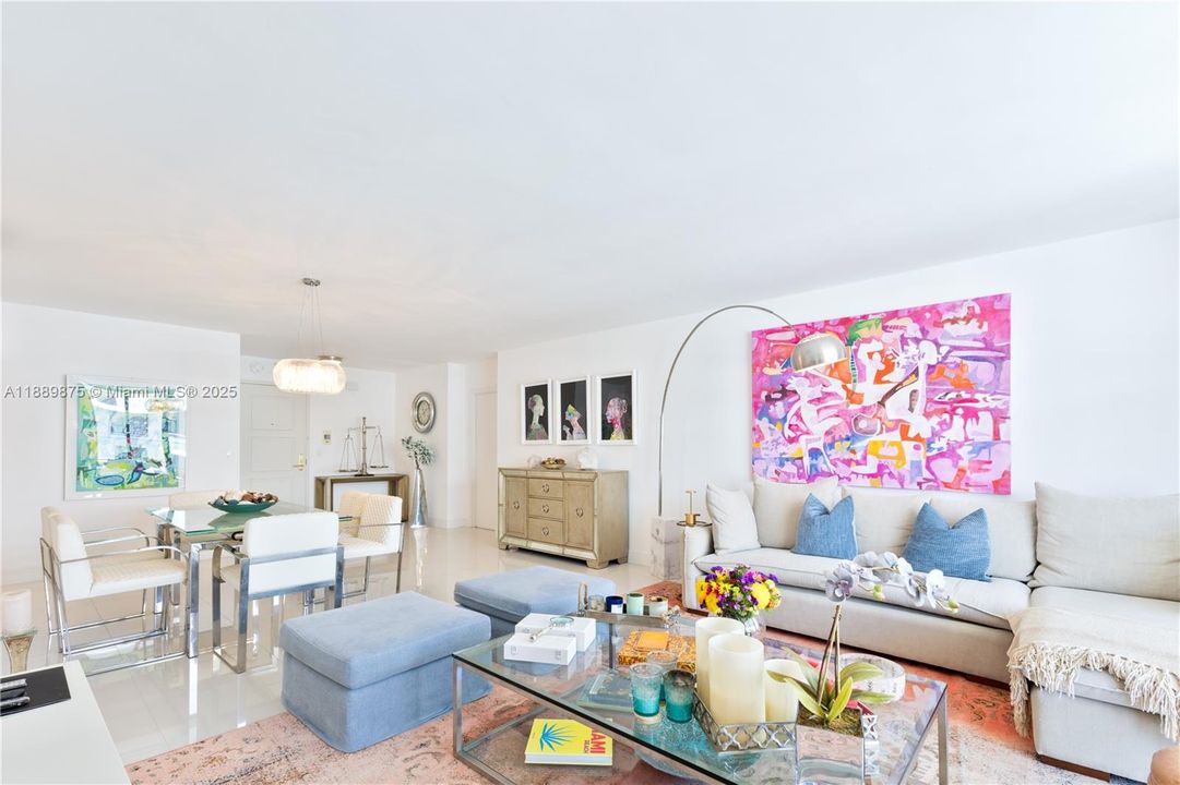 En Venta: $1,249,000 (2 camas, 2 baños, 1388 Pies cuadrados)