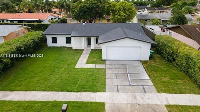 Под контрактом: $795,000 (3 спален, 2 ванн, 0 Квадратных фут)