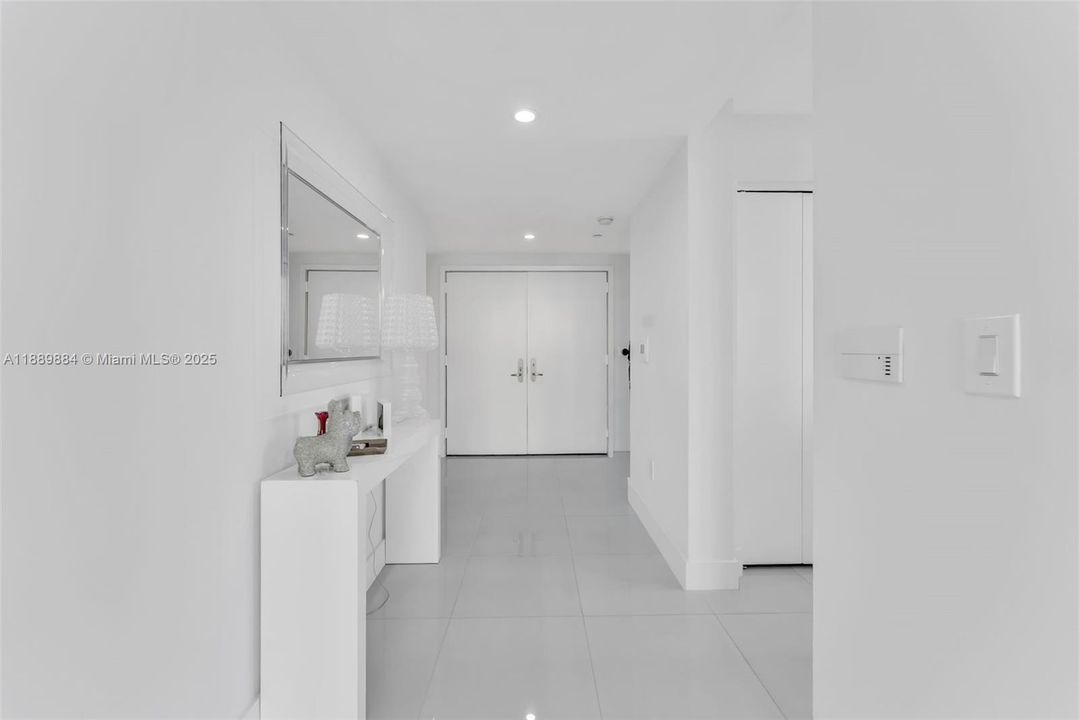 For Sale: $1,188,800 (2 beds, 2 baths, 1460 Square Feet)