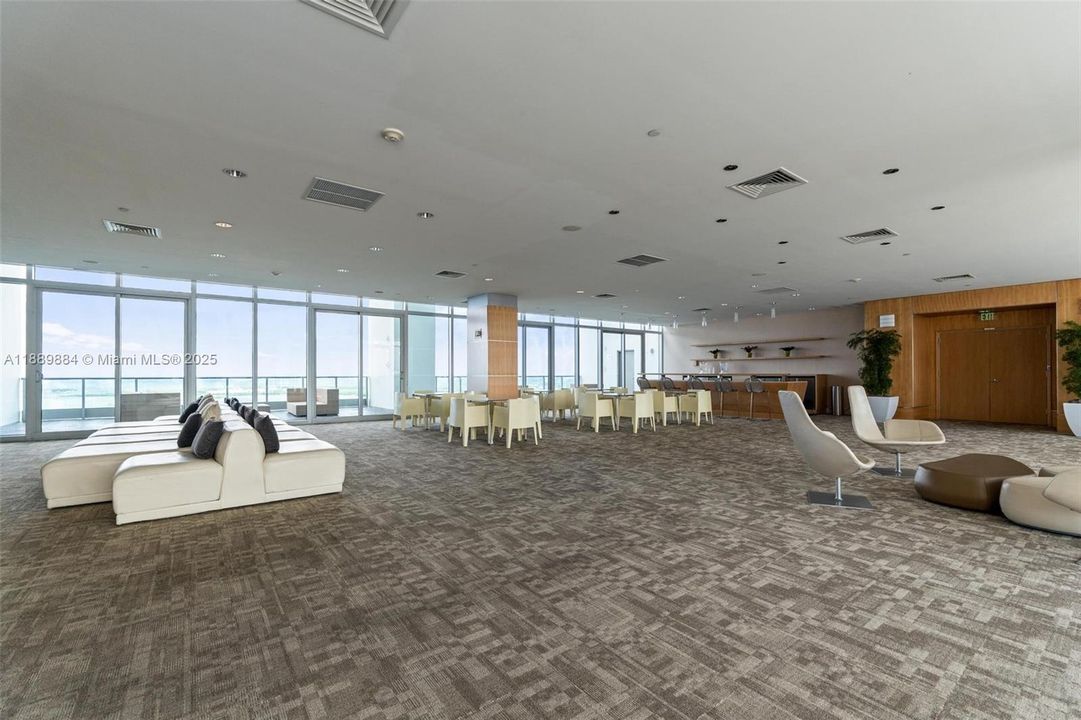 For Sale: $1,188,800 (2 beds, 2 baths, 1460 Square Feet)