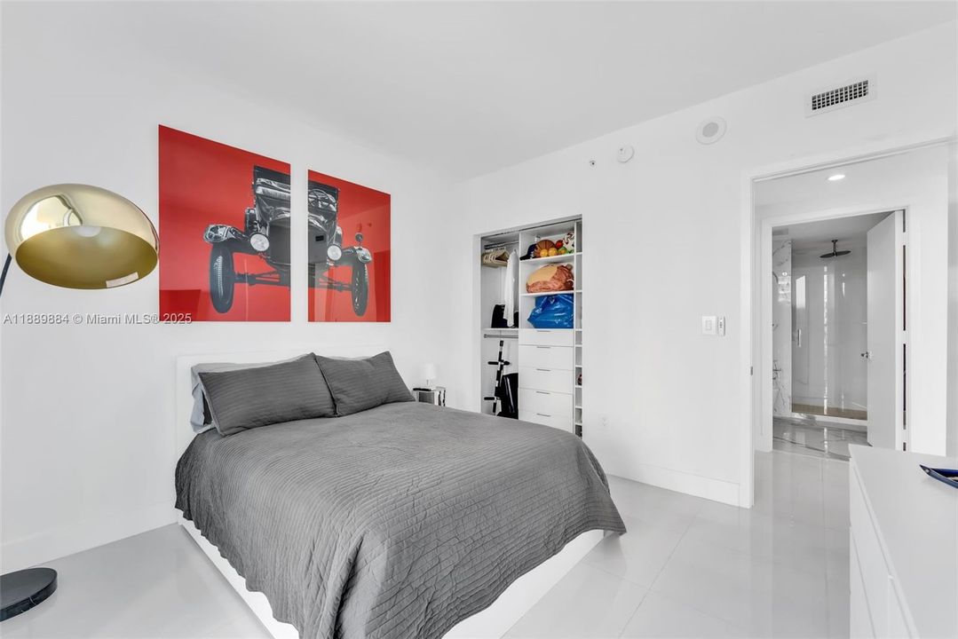 For Sale: $1,188,800 (2 beds, 2 baths, 1460 Square Feet)