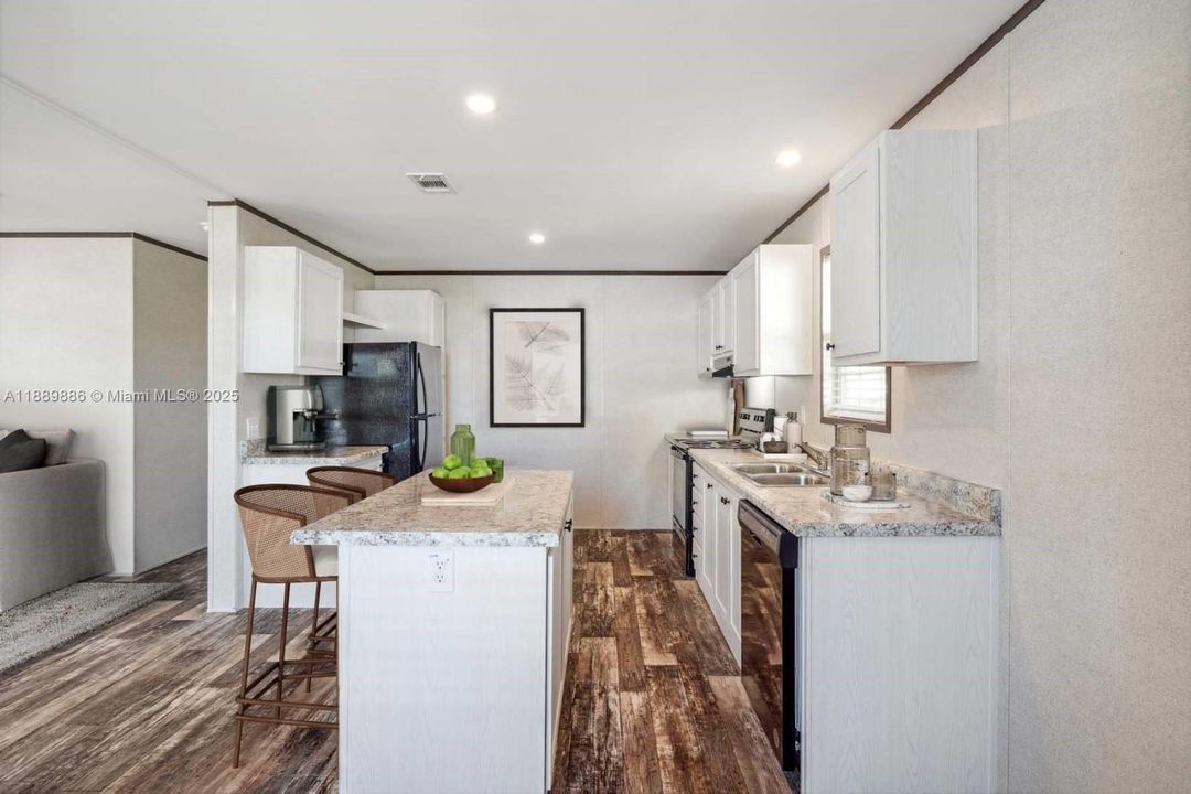 待售: $299,999 (3 贝兹, 2 浴室, 0 平方英尺)