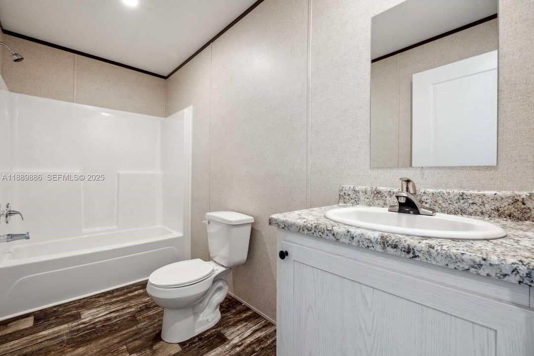 待售: $299,999 (3 贝兹, 2 浴室, 0 平方英尺)