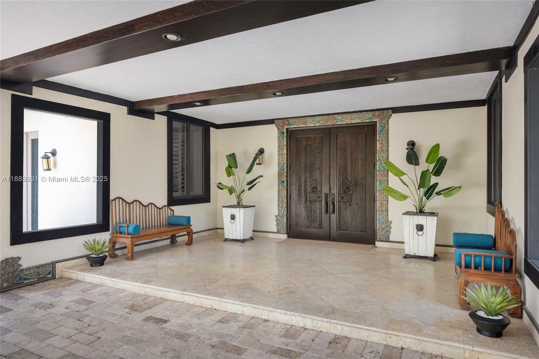 For Sale: $7,190,000 (7 beds, 8 baths, 9481 Square Feet)