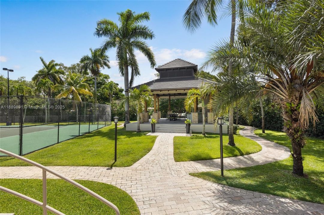 For Sale: $7,190,000 (7 beds, 8 baths, 9481 Square Feet)