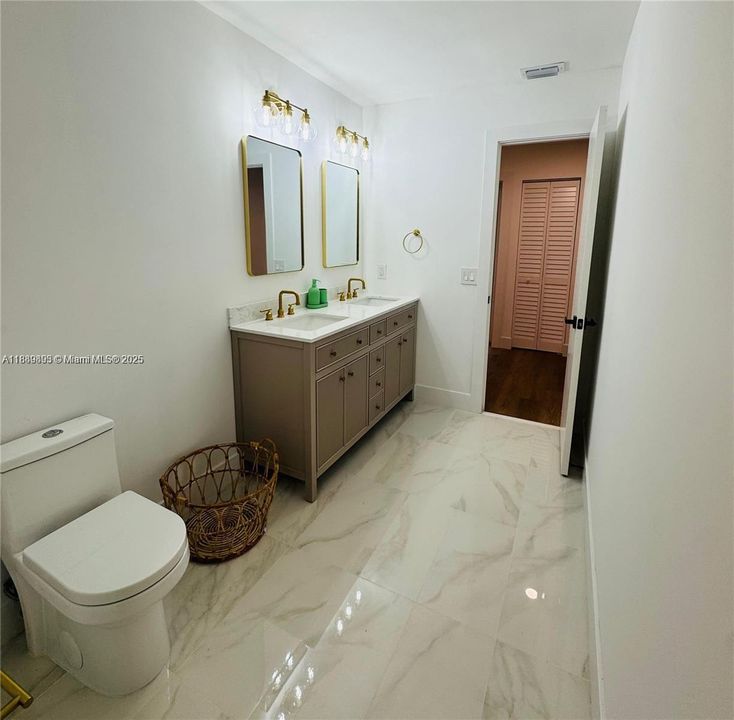 Active With Contract: $590,000 (4 beds, 2 baths, 2273 Square Feet)