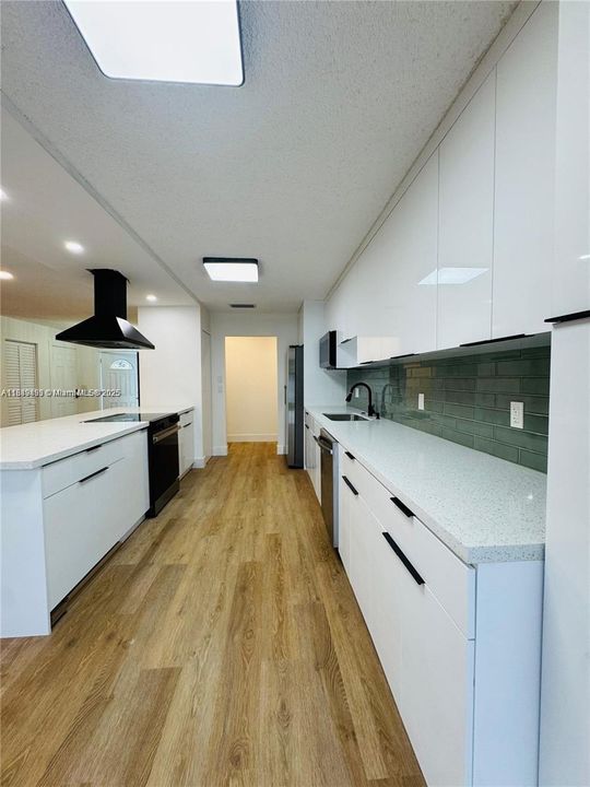 Active With Contract: $590,000 (4 beds, 2 baths, 2273 Square Feet)