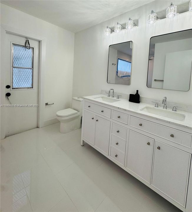 Active With Contract: $590,000 (4 beds, 2 baths, 2273 Square Feet)