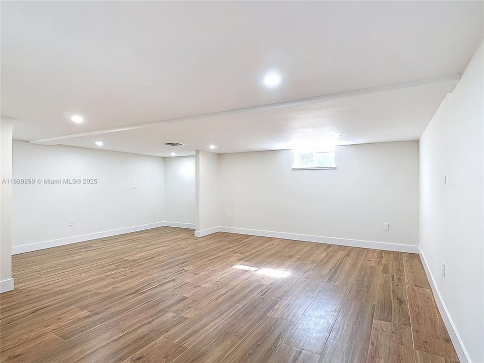 待售: $2,199,000 (5 贝兹, 4 浴室, 0 平方英尺)