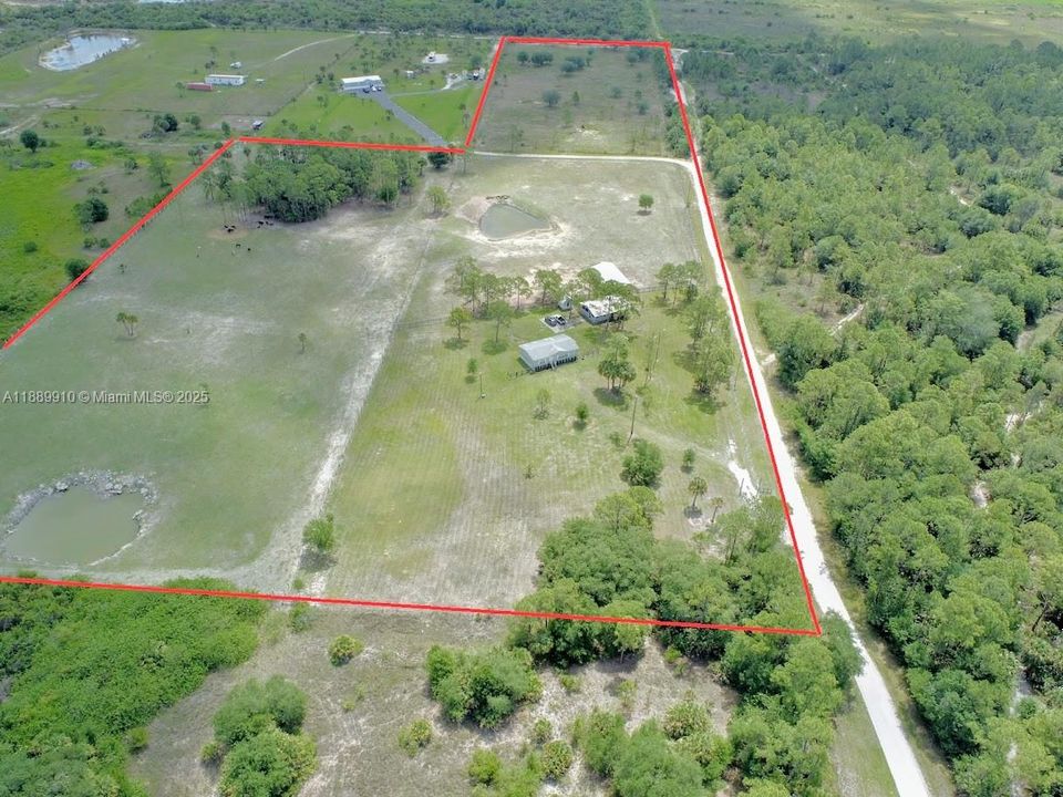 На продажу: $599,900 (2 спален, 2 ванн, 0 Квадратных фут)