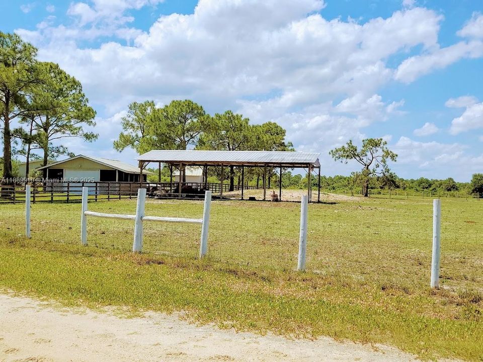 На продажу: $599,900 (2 спален, 2 ванн, 0 Квадратных фут)