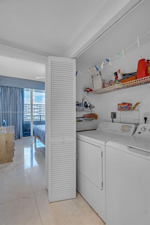 For Sale: $1,450,000 (2 beds, 2 baths, 1532 Square Feet)