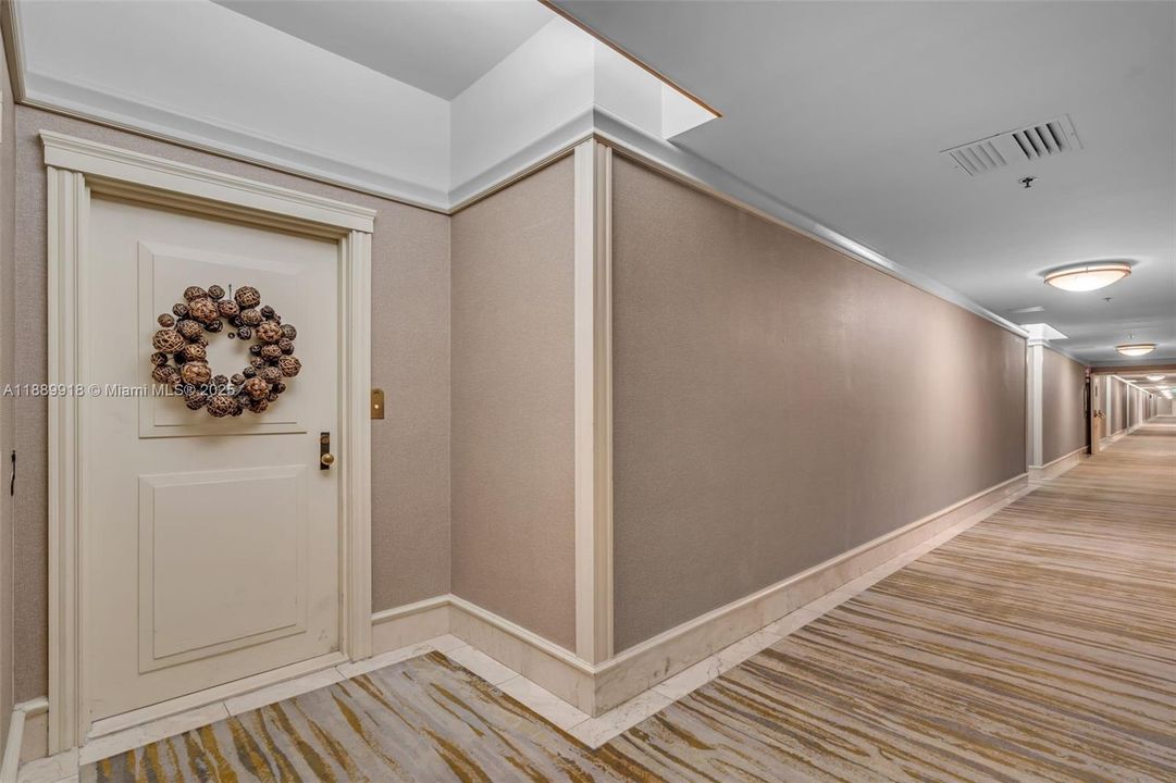 For Sale: $1,450,000 (2 beds, 2 baths, 1532 Square Feet)