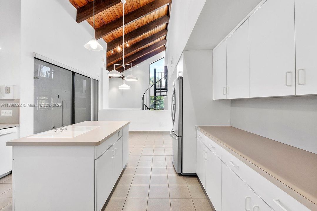 For Sale: $1,650,000 (4 beds, 3 baths, 3248 Square Feet)