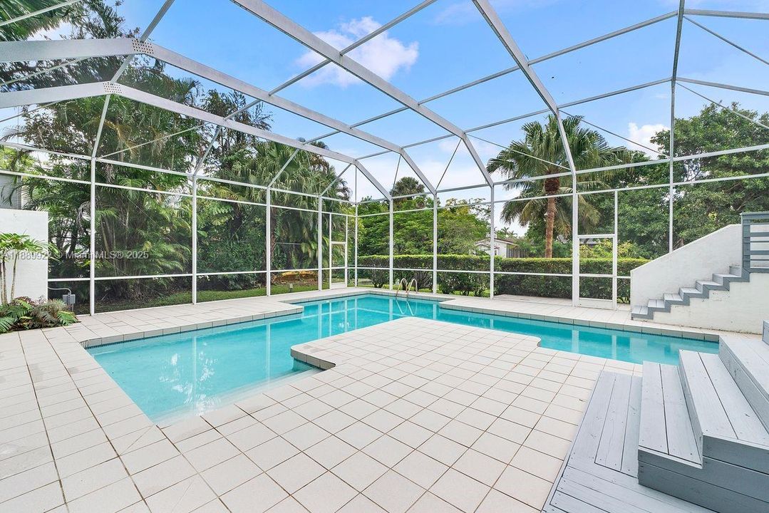 For Sale: $1,650,000 (4 beds, 3 baths, 3248 Square Feet)