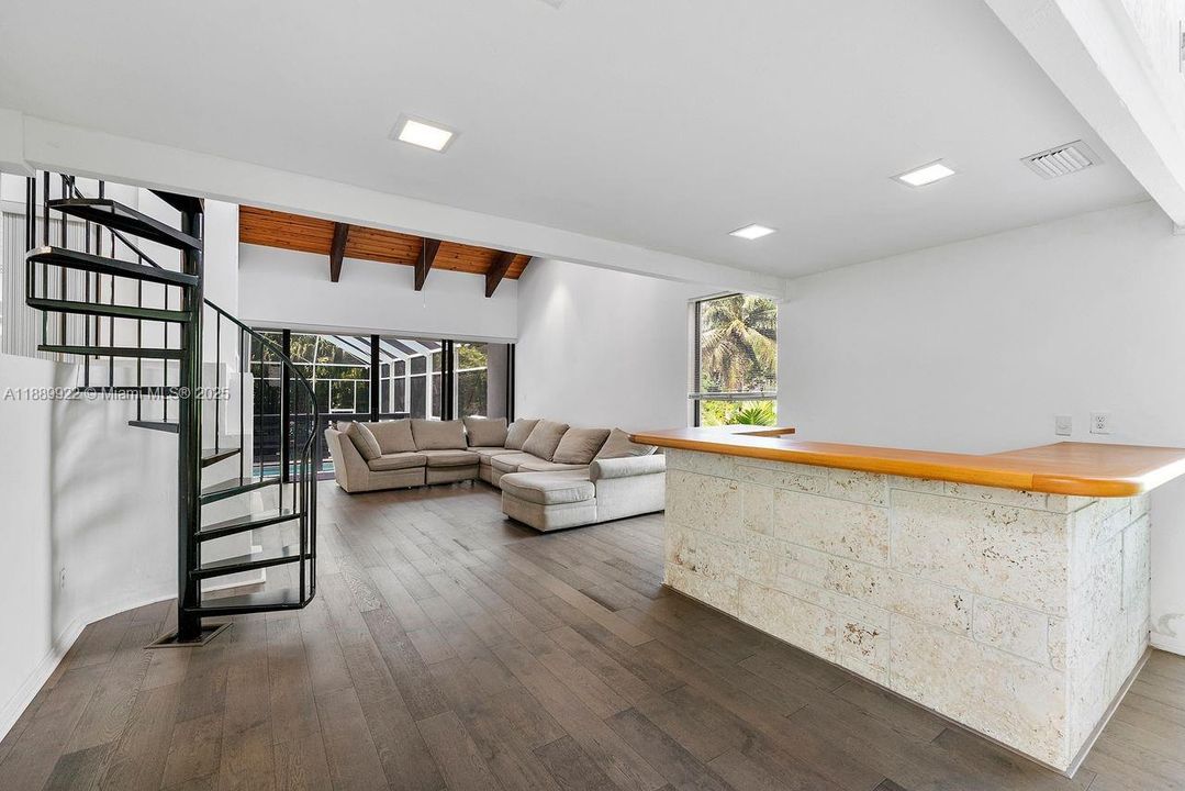 For Sale: $1,650,000 (4 beds, 3 baths, 3248 Square Feet)