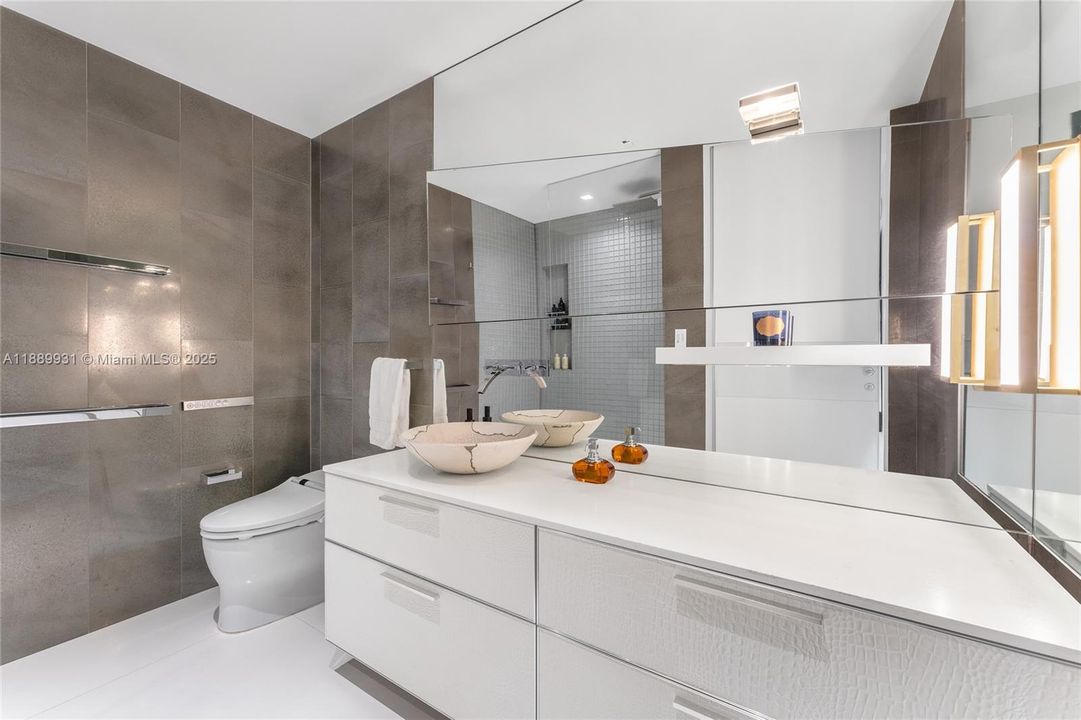 待售: $11,980,000 (4 贝兹, 4 浴室, 4109 平方英尺)