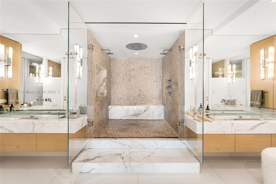 待售: $11,980,000 (4 贝兹, 4 浴室, 4109 平方英尺)