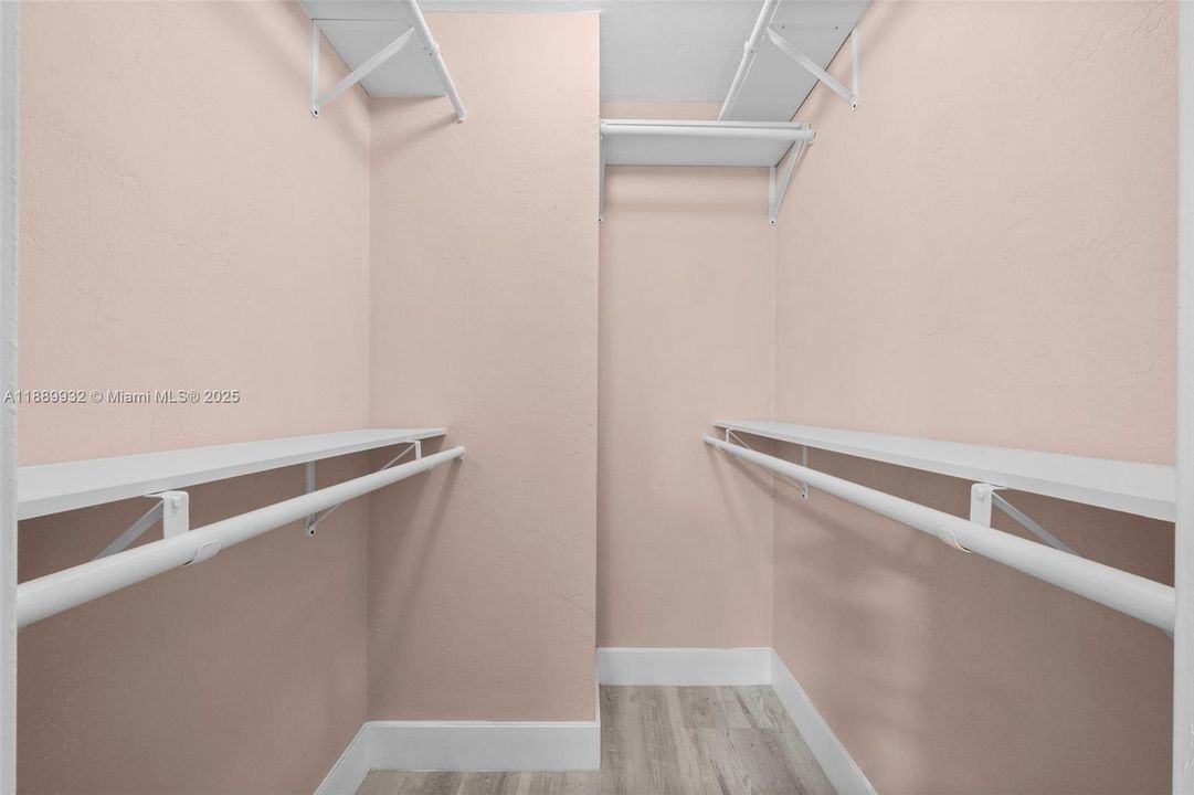 На продажу: $209,900 (1 спален, 1 ванн, 560 Квадратных фут)