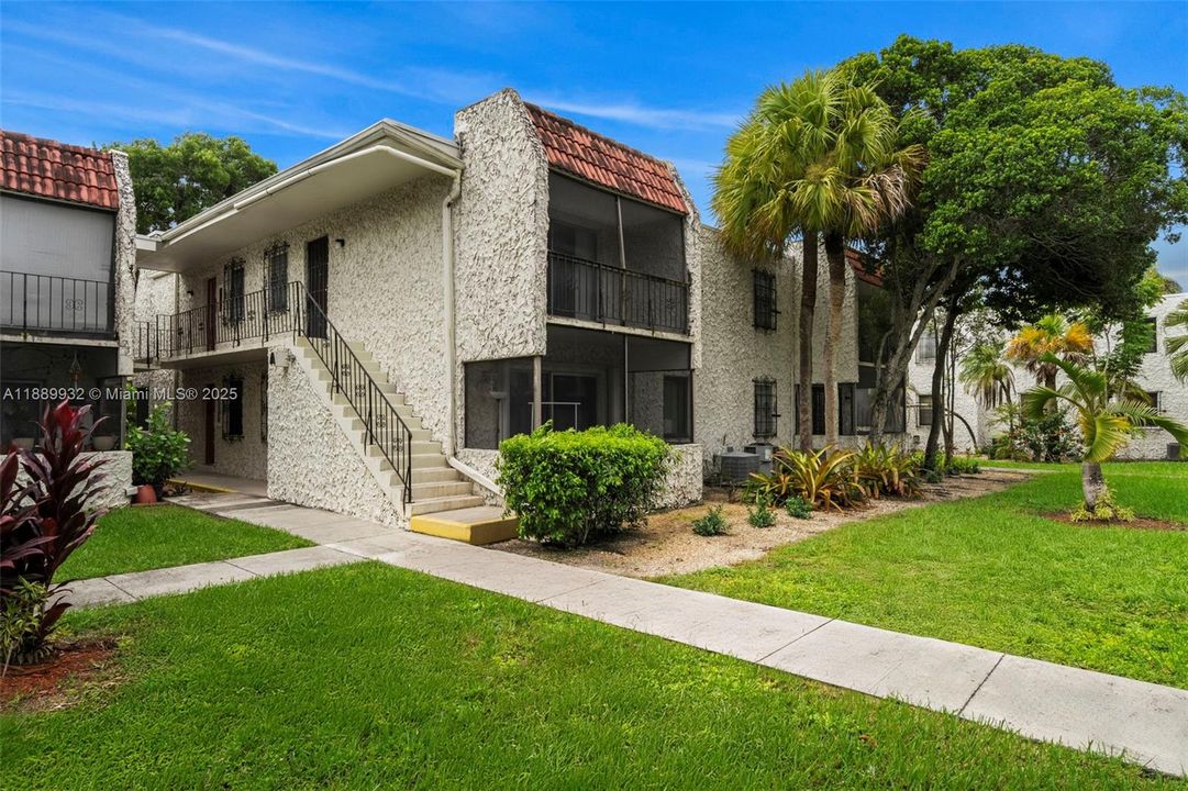 На продажу: $209,900 (1 спален, 1 ванн, 560 Квадратных фут)