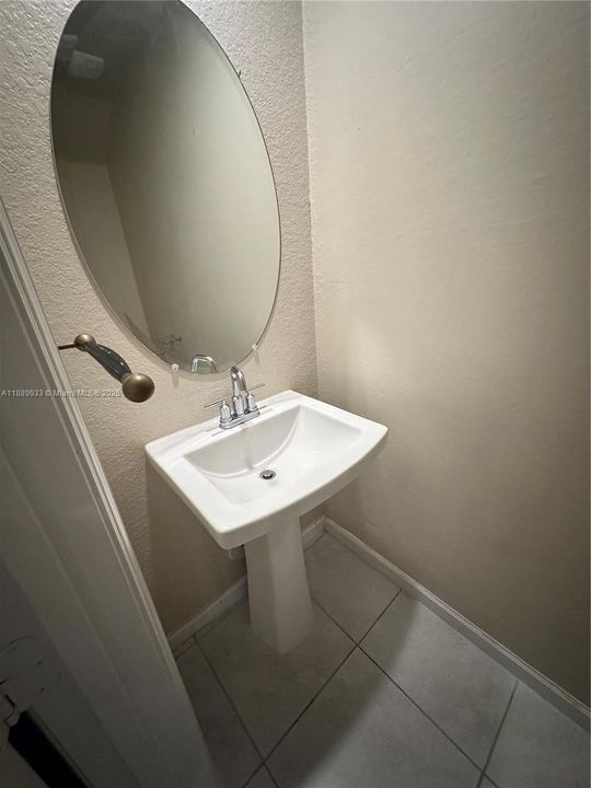 待售: $445,000 (3 贝兹, 2 浴室, 1442 平方英尺)