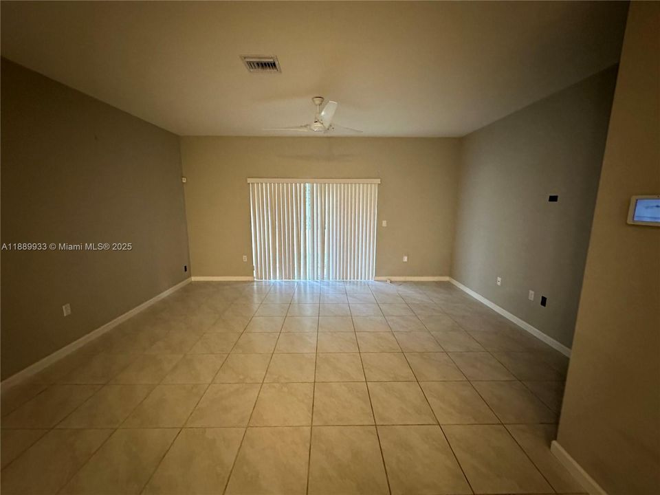 待售: $445,000 (3 贝兹, 2 浴室, 1442 平方英尺)