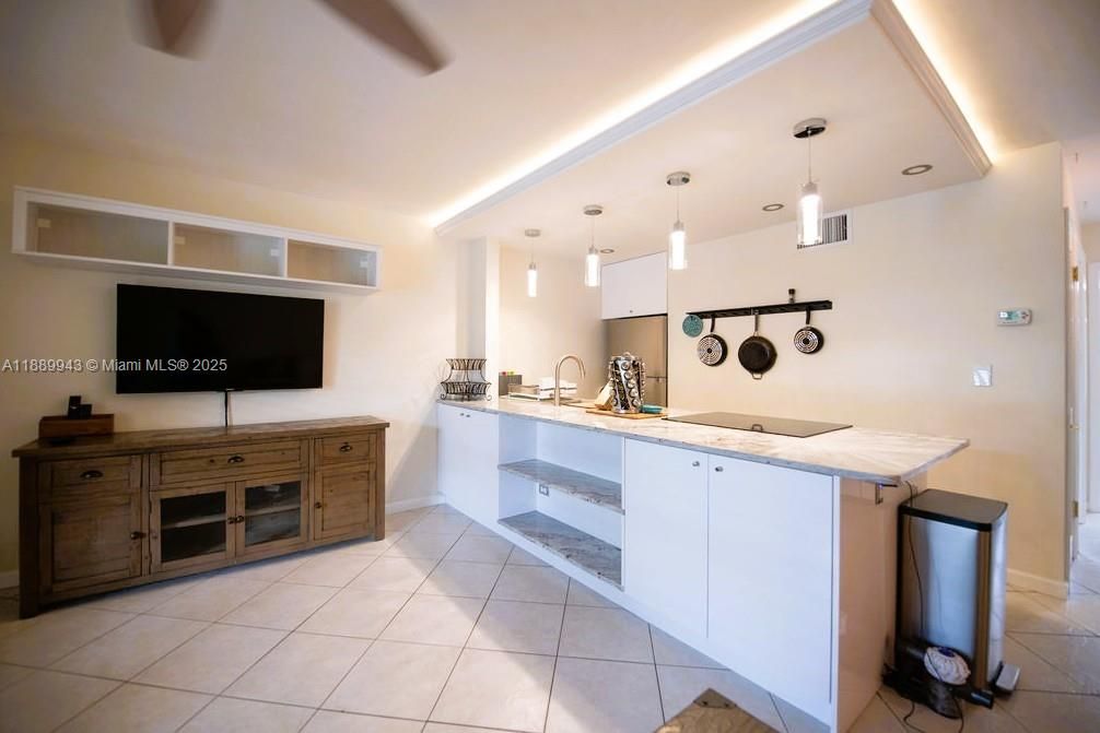 En Venta: $215,000 (1 camas, 1 baños, 580 Pies cuadrados)