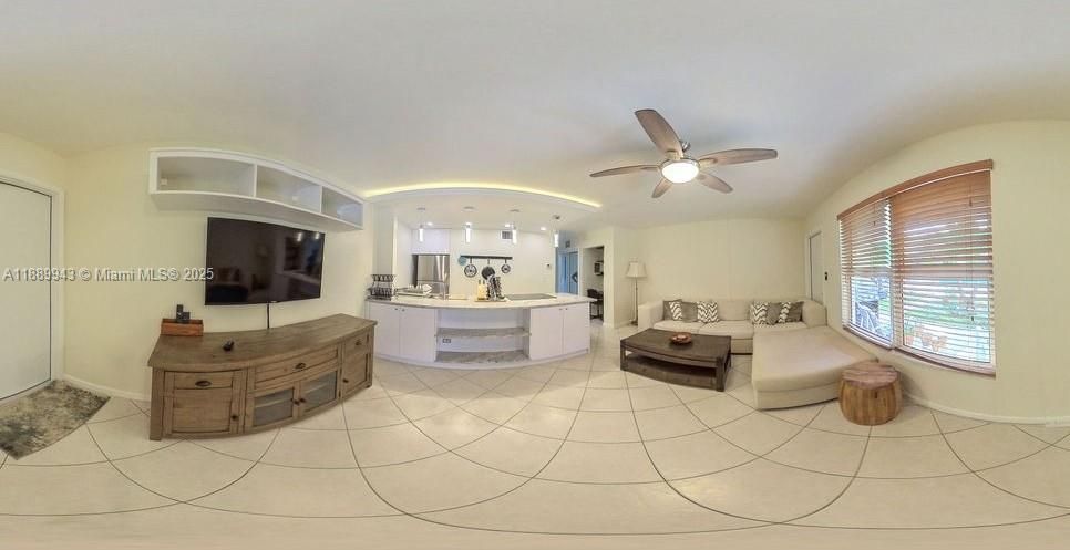 En Venta: $215,000 (1 camas, 1 baños, 580 Pies cuadrados)