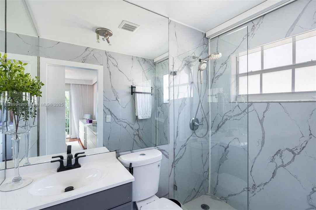 For Sale: $899,000 (3 beds, 2 baths, 1620 Square Feet)