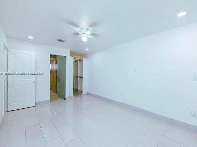 For Rent: $3,500 (3 beds, 2 baths, 0 Square Feet)