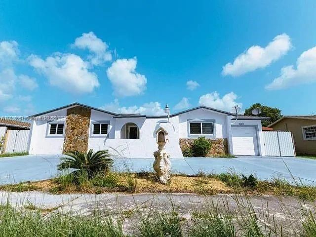 For Rent: $3,500 (3 beds, 2 baths, 0 Square Feet)