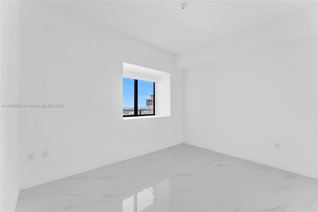 Active With Contract: $8,750 (3 beds, 3 baths, 1542 Square Feet)