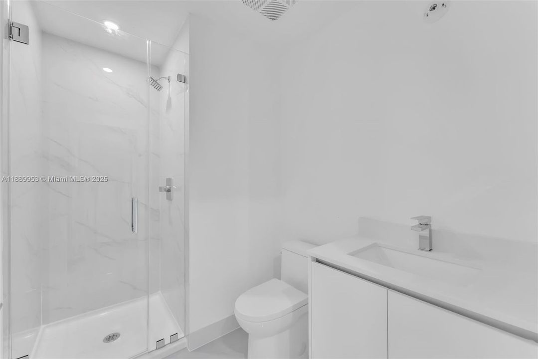 Active With Contract: $8,750 (3 beds, 3 baths, 1542 Square Feet)