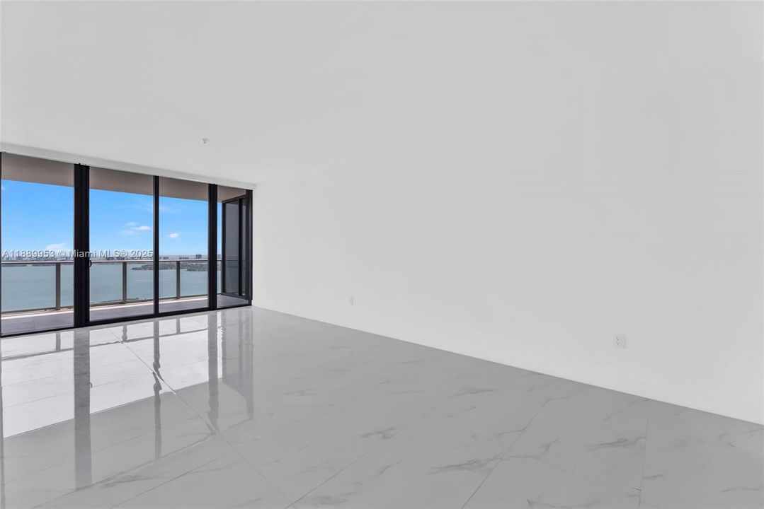 Active With Contract: $8,750 (3 beds, 3 baths, 1542 Square Feet)