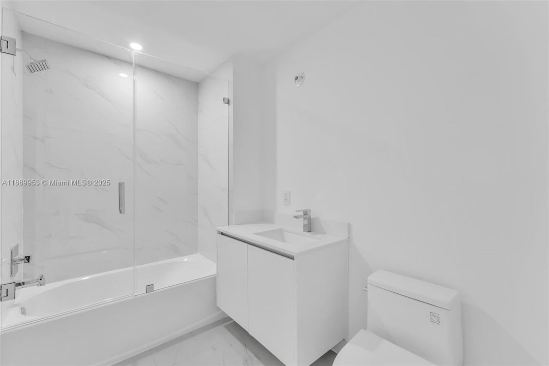 Active With Contract: $8,750 (3 beds, 3 baths, 1542 Square Feet)